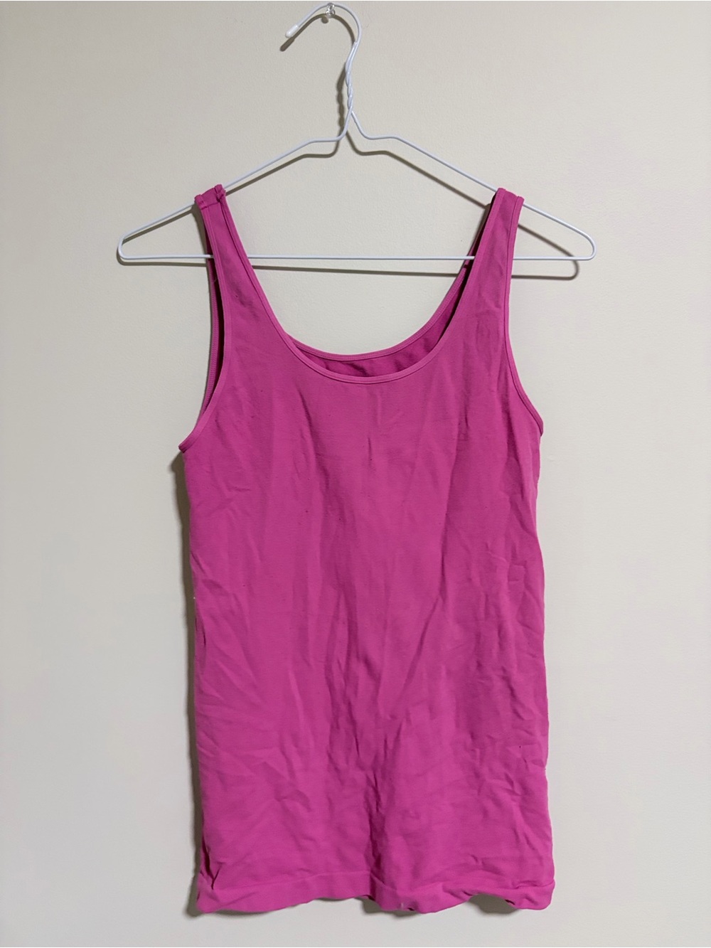 Women’s Sleeveless Scoop Neck Tank Top - Pink